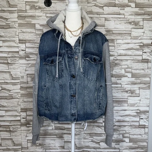 FREE PEOPLE We The Free Throwback Medium Denim Layered Look Jacket - Picture 3 of 12